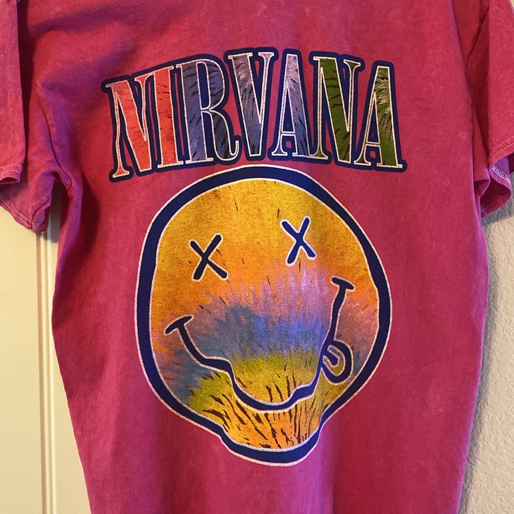 New NIRVANA PINK ACID WASH SMILEY TEE- SIZE M - Picture 2 of 5